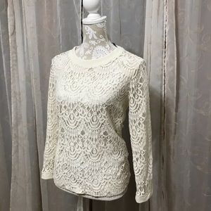 Banana Republic long sleeve lace top button back L